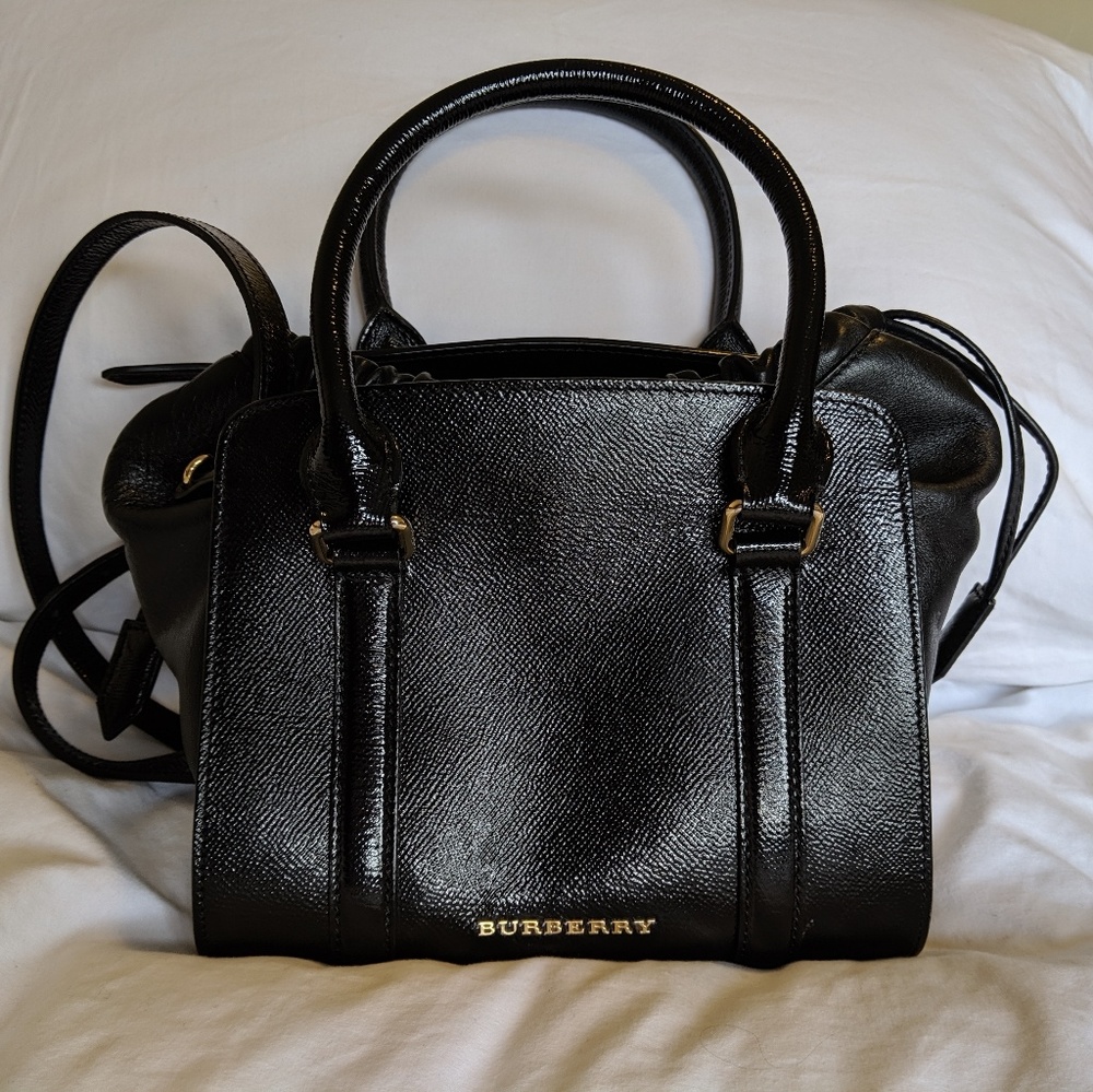 Burberry leather purse